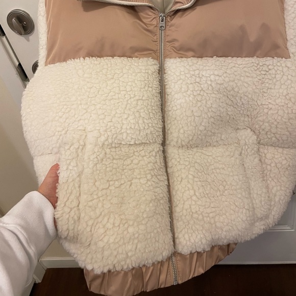 Abercrombie & Fitch Puffer Coat - Picture 6 of 11